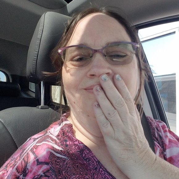 Meet your Posher, Judy - Picture 2 of 2